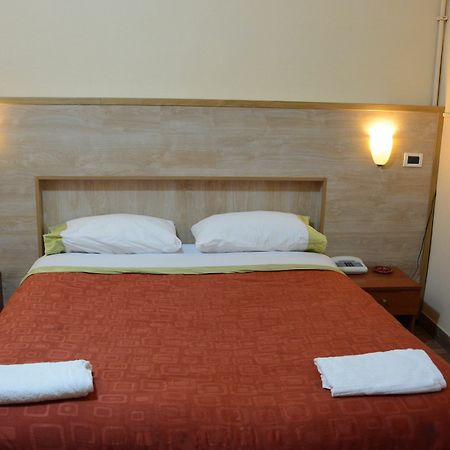 ג'נובה Albergo Royal מראה חיצוני תמונה